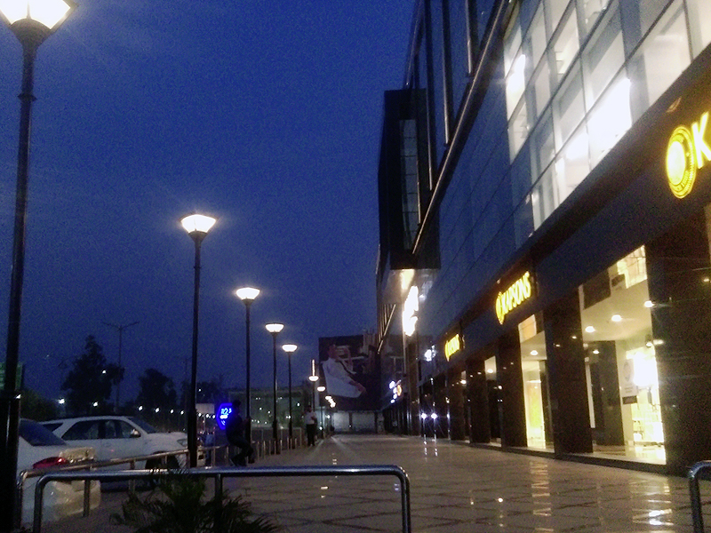 Grand Walk Mall 01